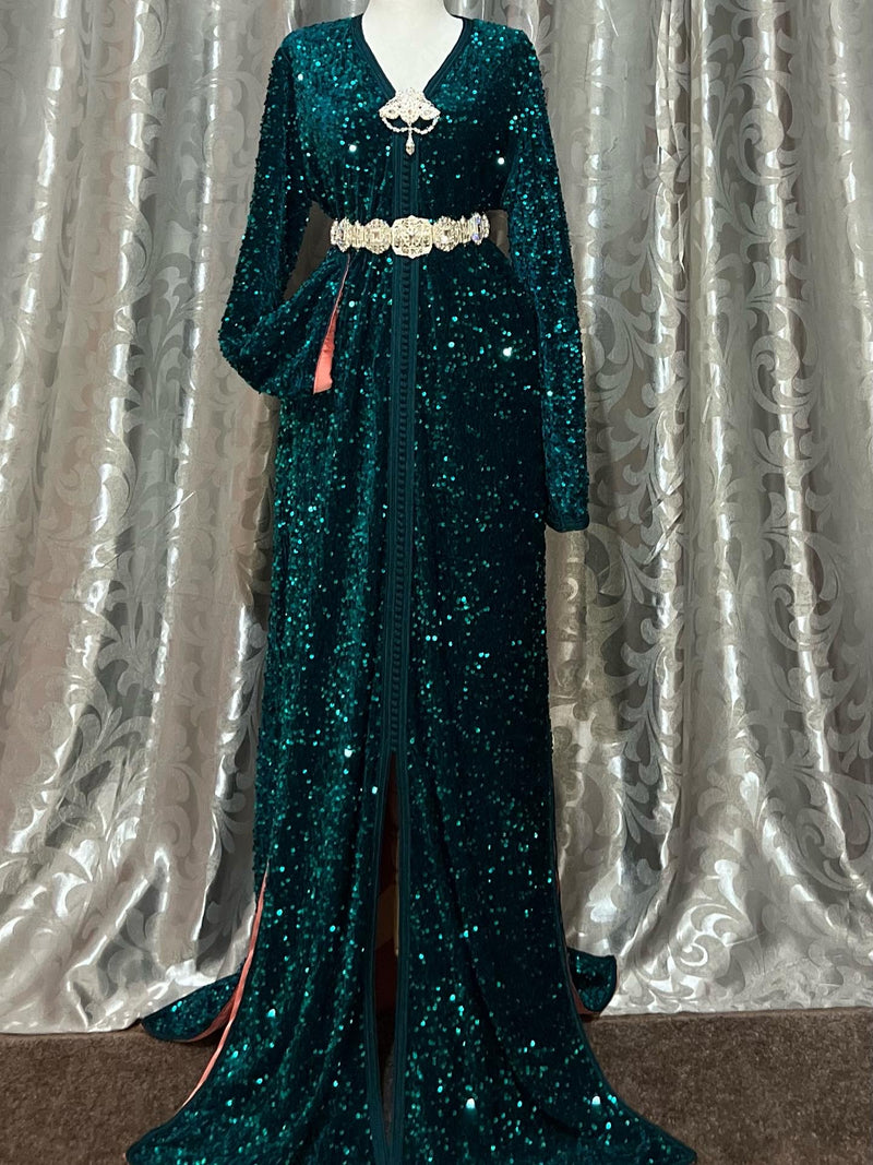 Kaftan distinctif de couleur vert émeraude