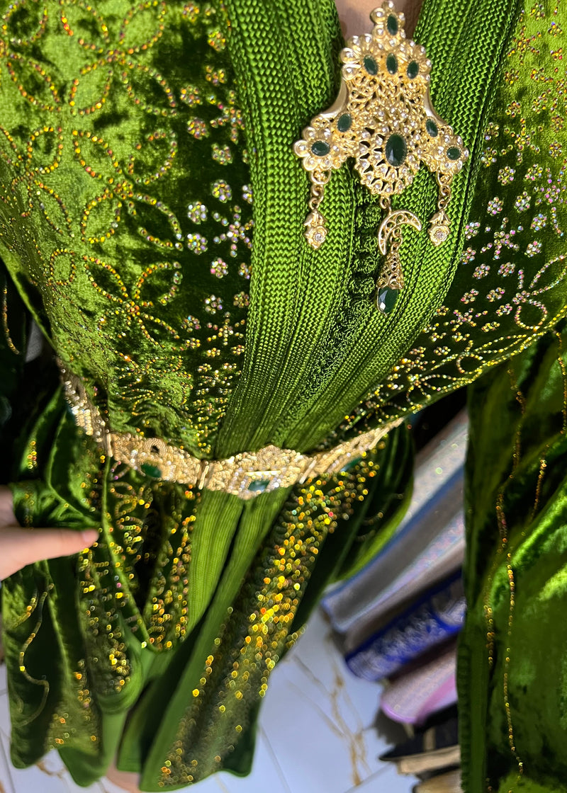 قفطان مخملي