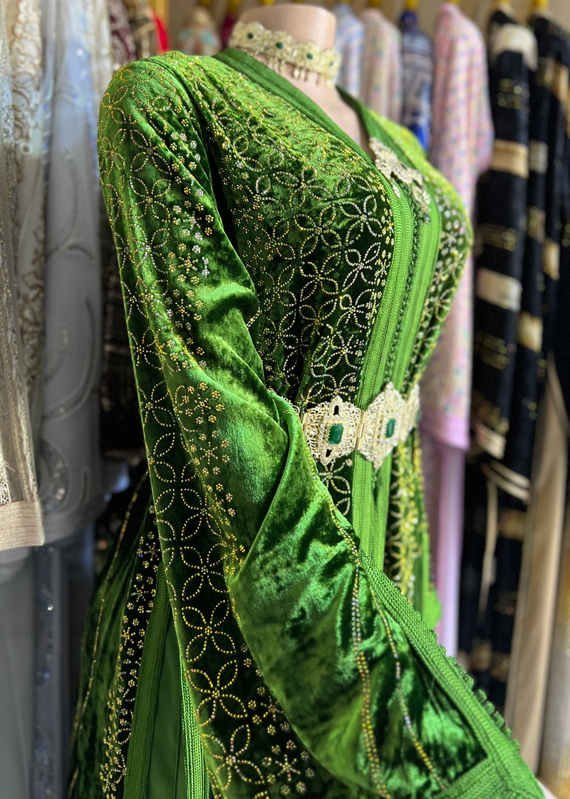 قفطان مخملي